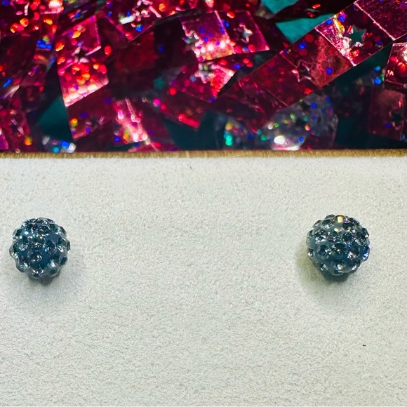 14K Solid Gold Black Crystal Ball Stud Earrings – Preowned Sparkly Bead posts - Picture 7 of 17